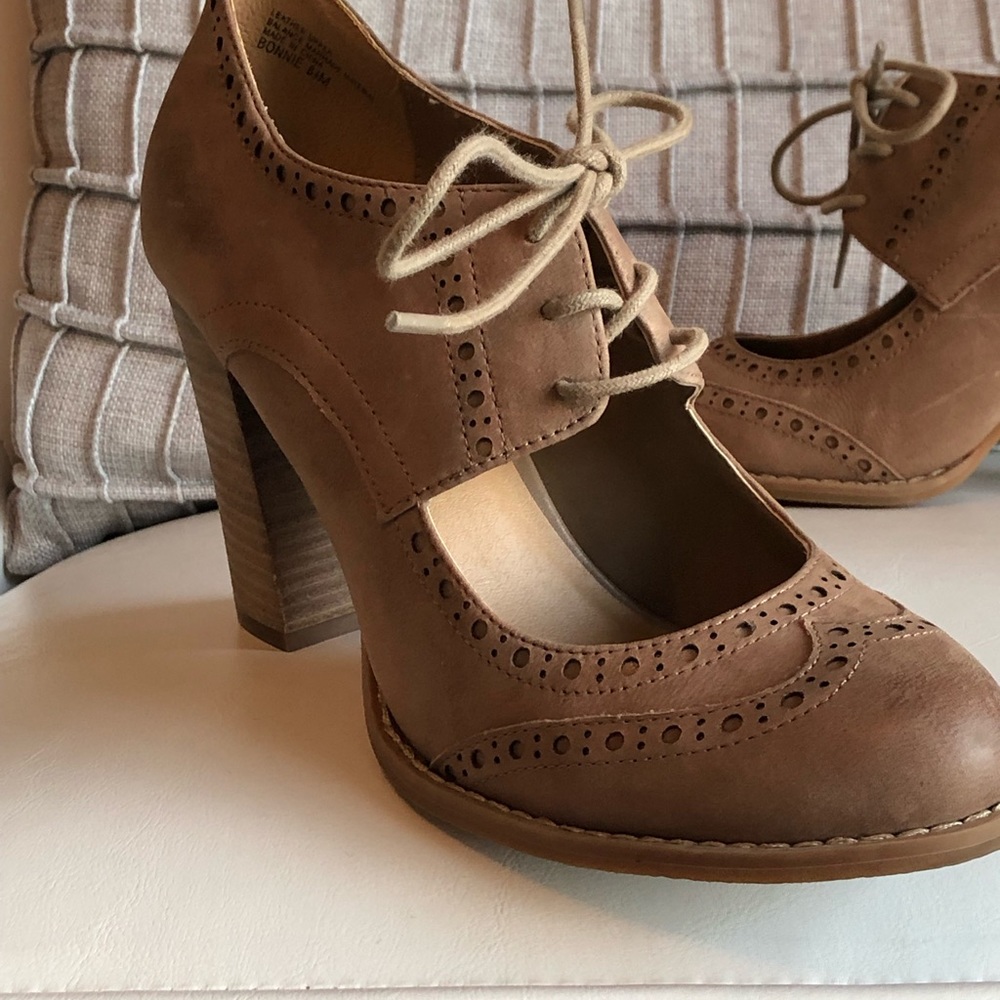 crown Vintage heels